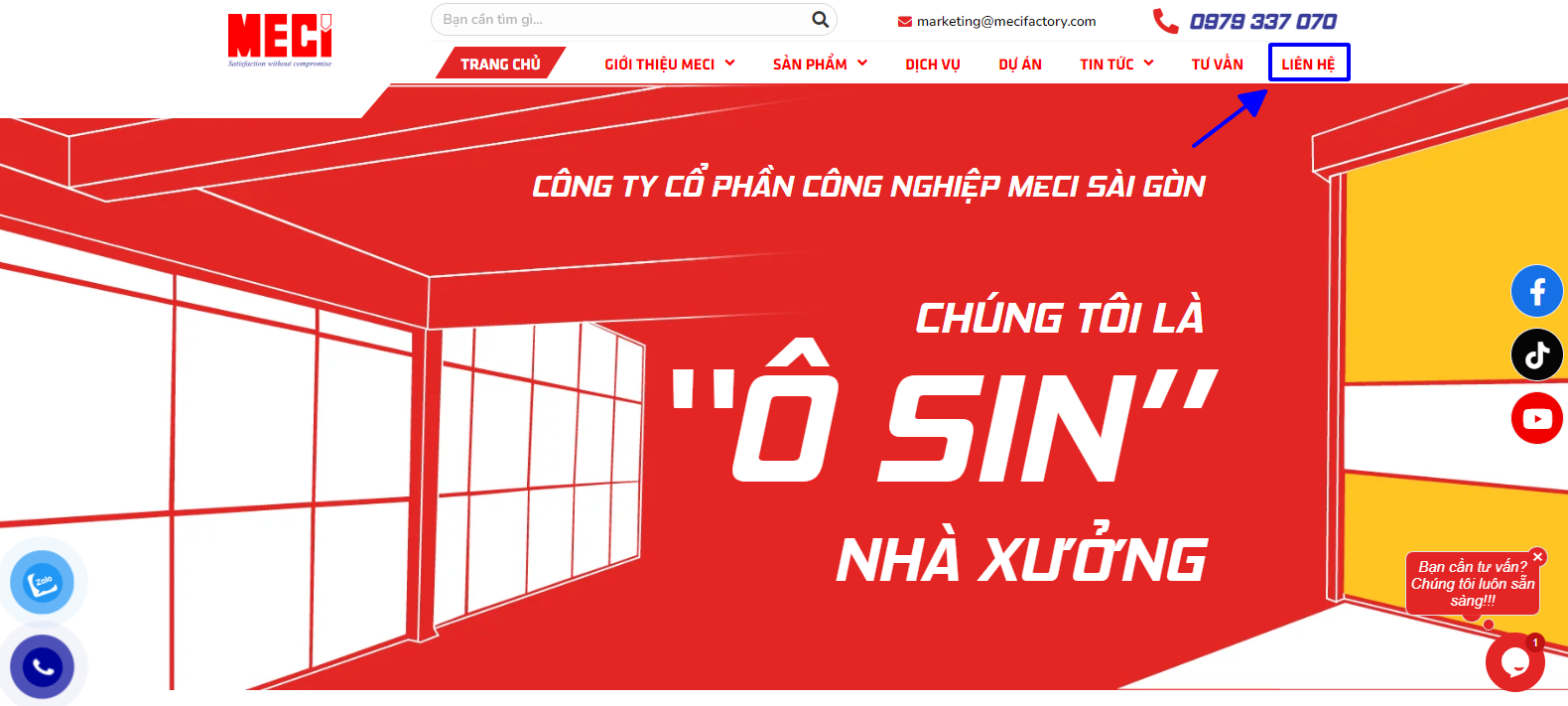 mũi tên chỉ vào mục Liên hệ trên trang chủ