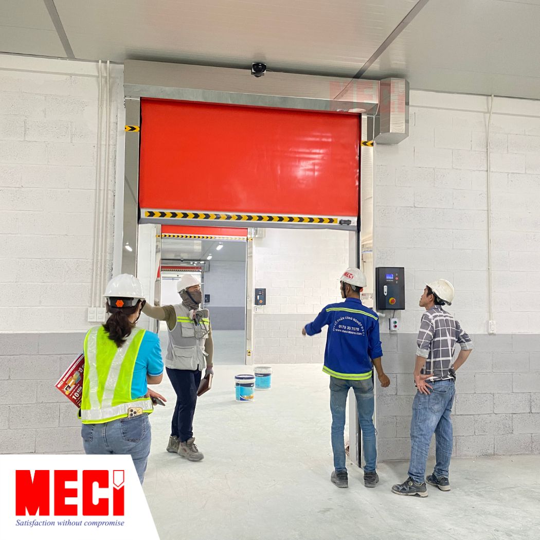 MECI thực hiện nghiệm thu cửa cuốn nhanh PVC