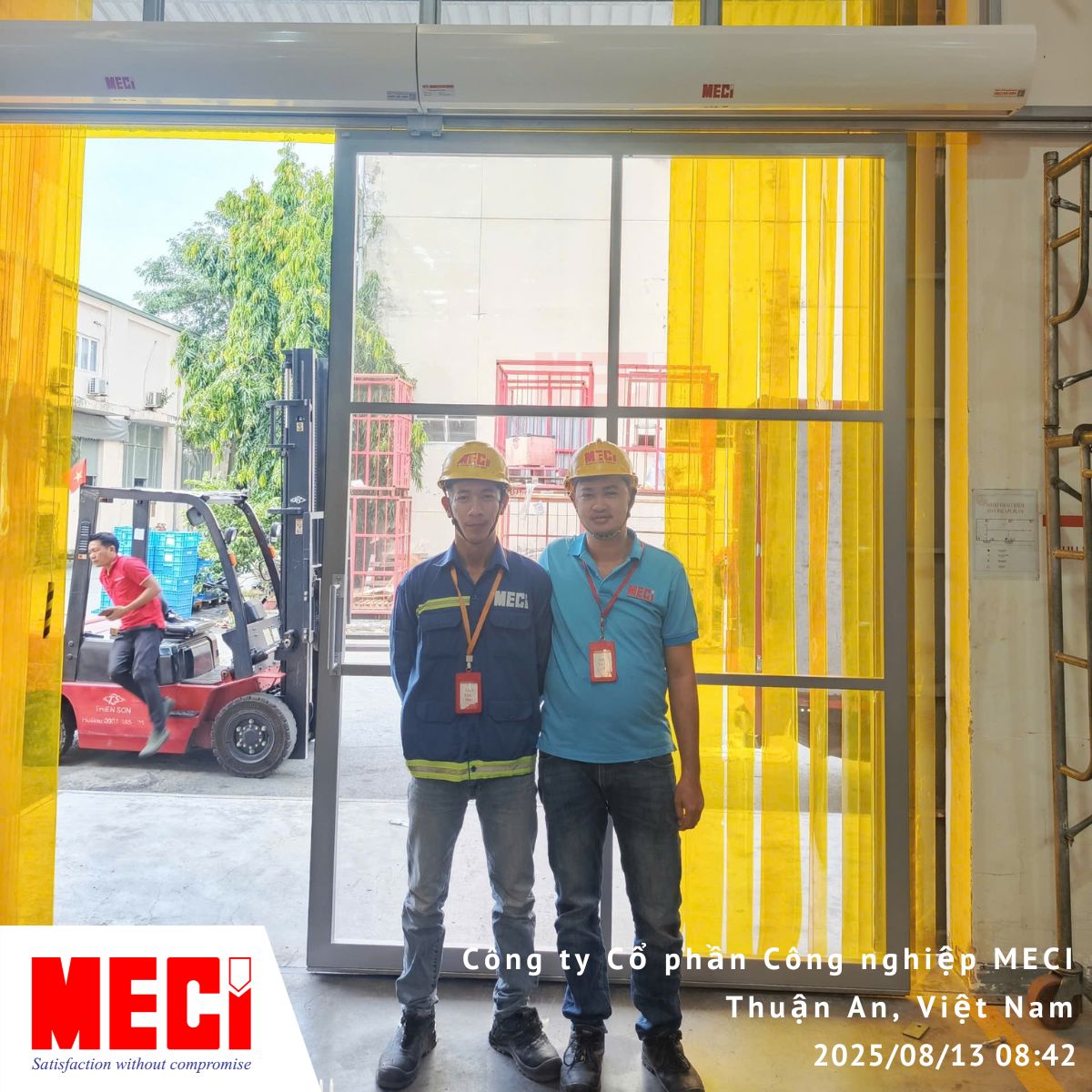 Hình ảnh kỹ thuật MECI đứng trước bộ ba giải pháp ngăn côn trùng